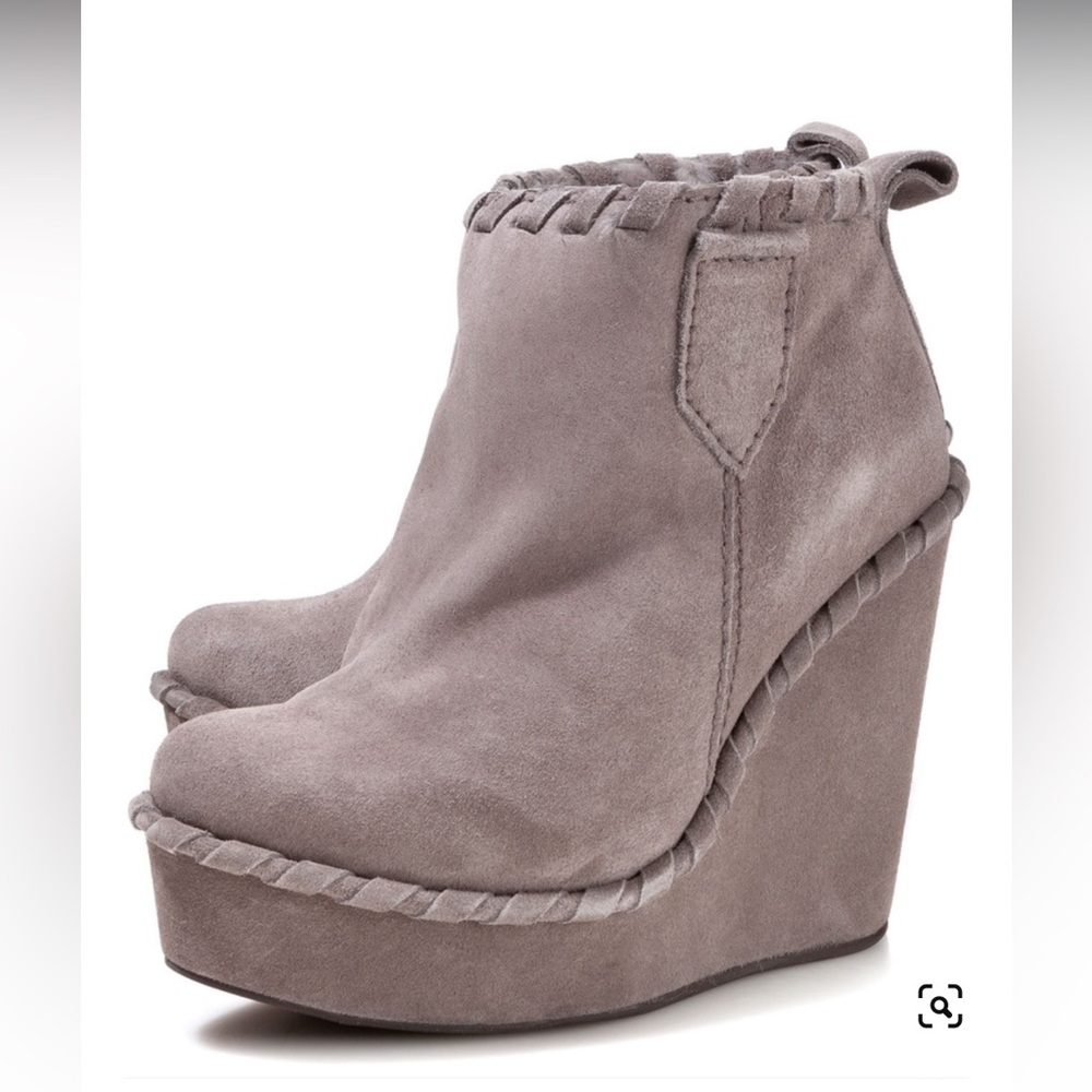 Pedro Garcia Sherpa Lined Wedge